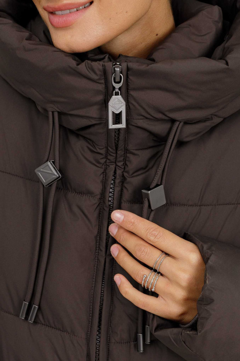 Пуховик жіночий шоколадний фото 3 Пуховик великих розмірів 125-21