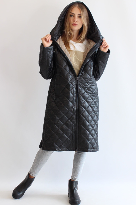 Пальто стеганое с капюшоном черное Пальто стеганое на флисе 21121-15