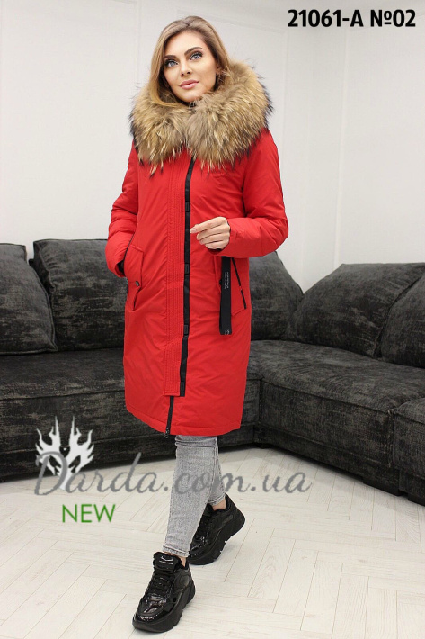 Зимняя парка женская с натуральным мехом красная спереди Зимняя парка женская с натуральным мехом енота 21066-А