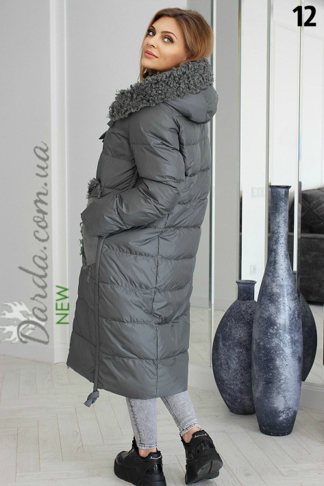 Зимнее пальто с мехом козлика светлое серое Mishele 20011