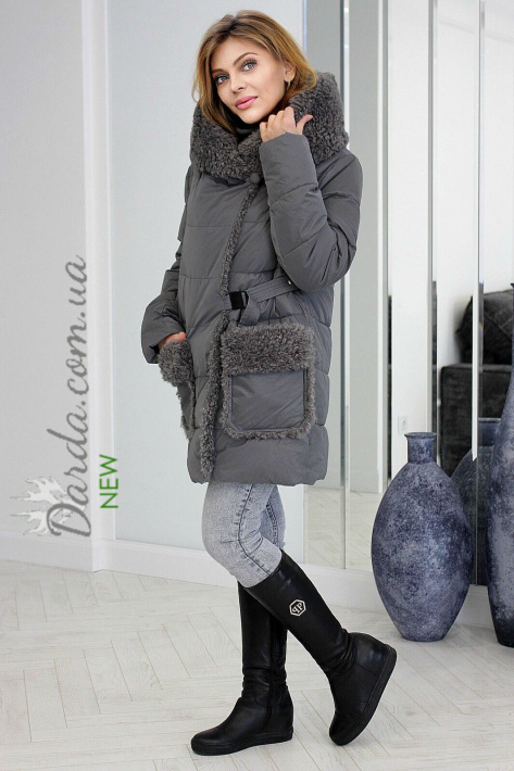Зимняя куртка с меховым капюшоном и карманами Зимняя куртка с меховым капюшоном 21106 серая