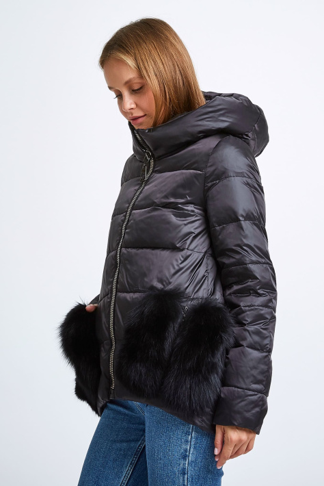 Пуховик с мехом песца на карманах Пуховик с мехом на карманах 6969-8