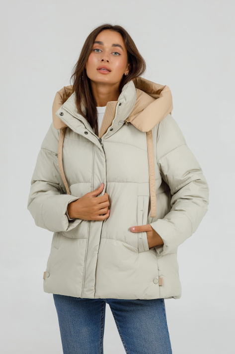 Куртка-зефірка фісташкова на дівчині Куртка-зефірка 718-08-5