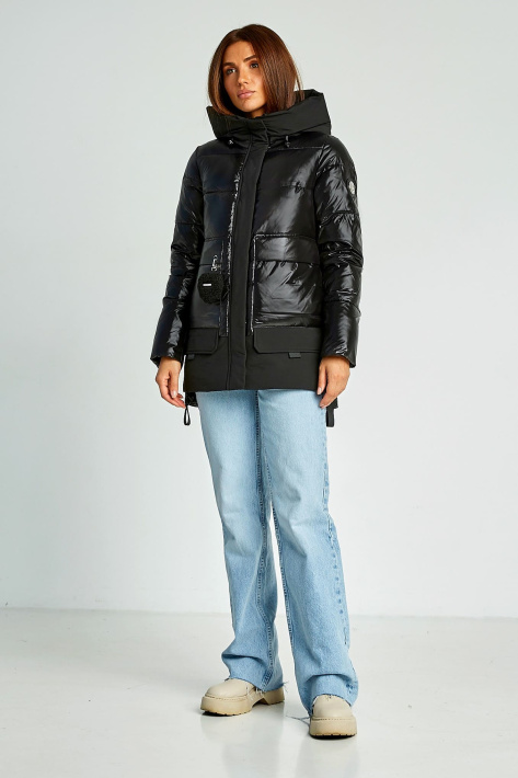 Куртка с меховым капюшоном черная на девушке Куртка с меховым капюшоном 8128-7